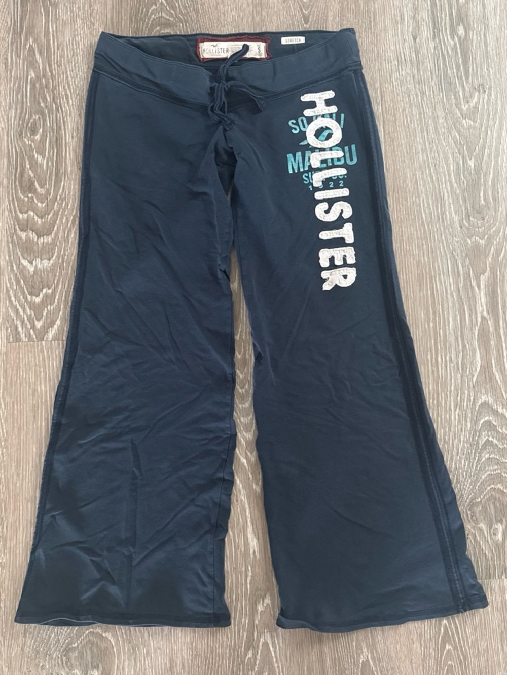 Hollister Malibu Navy Sweatpants S